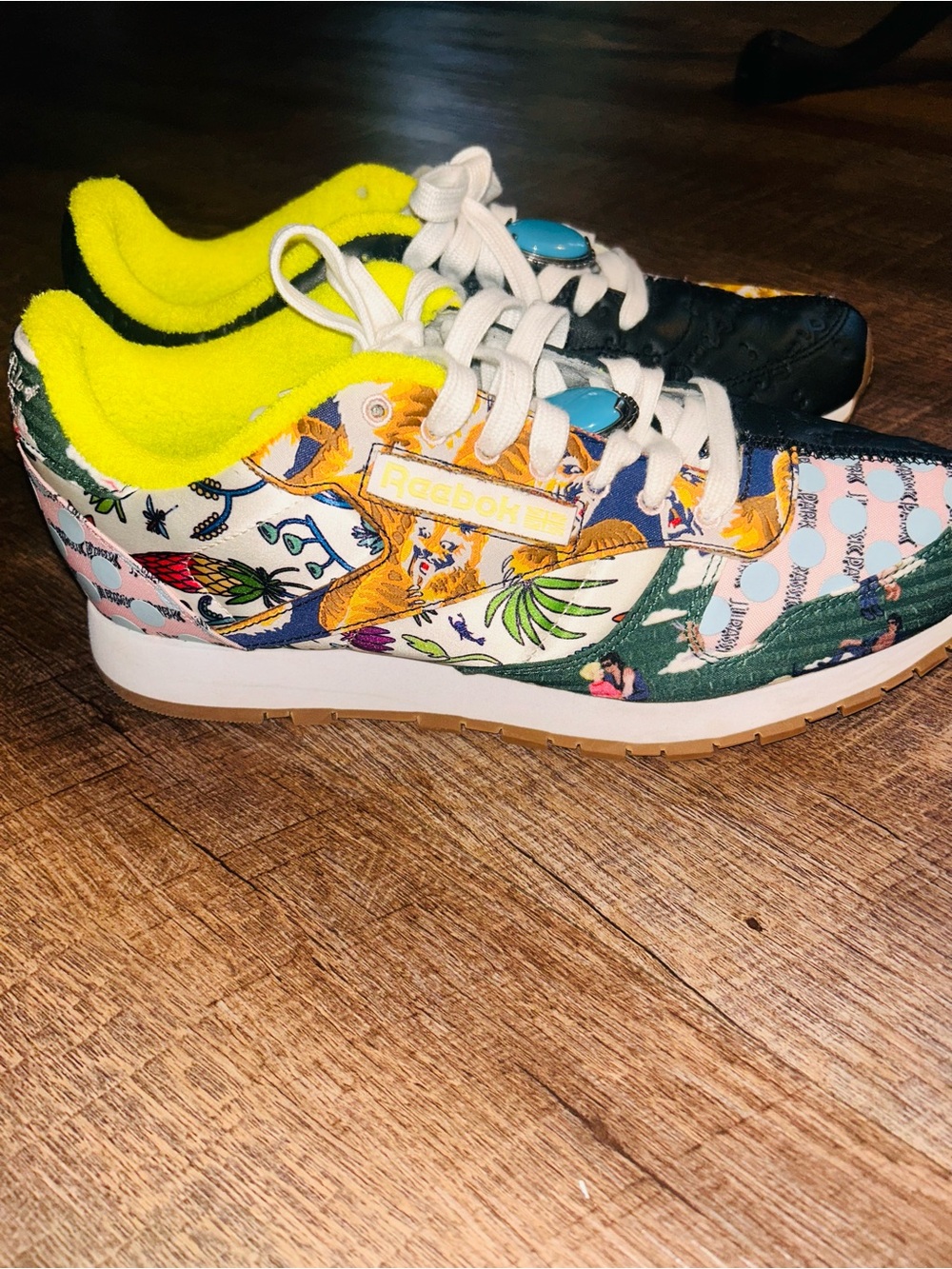 Reebok Classic Leather sneakers, part of the Jurassic Park collaboration - Picture 8 of 13